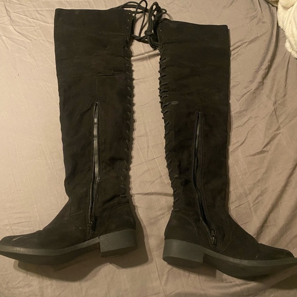 Meagan knee-high flat boots - Picture 3 of 3
